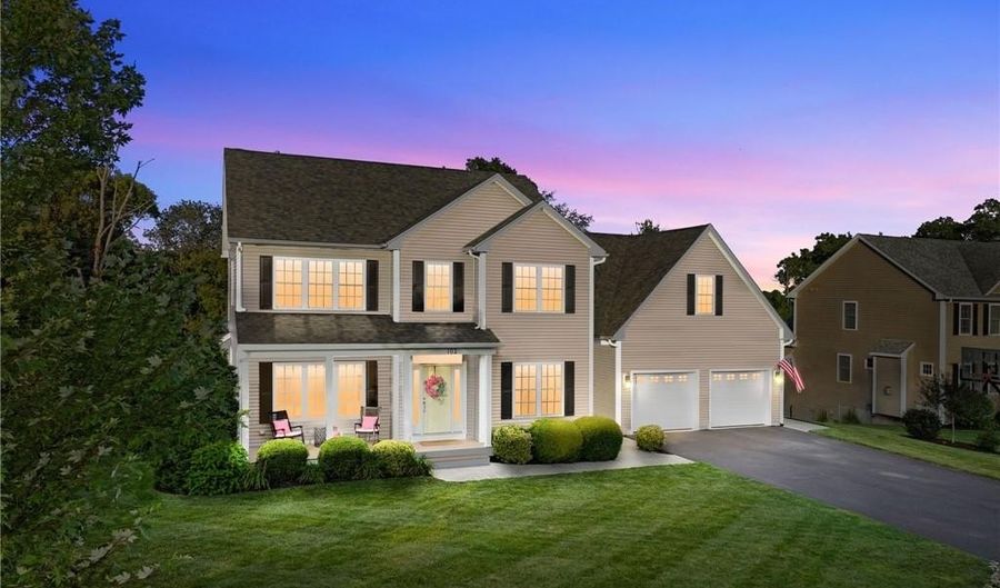 102 Fairhaven Rd, Cumberland, RI 02864 - 4 Beds, 4 Bath
