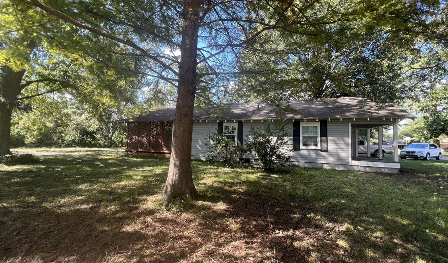 349 S Brooks Ave, Boyle, MS 38730 - 3 Beds, 2 Bath