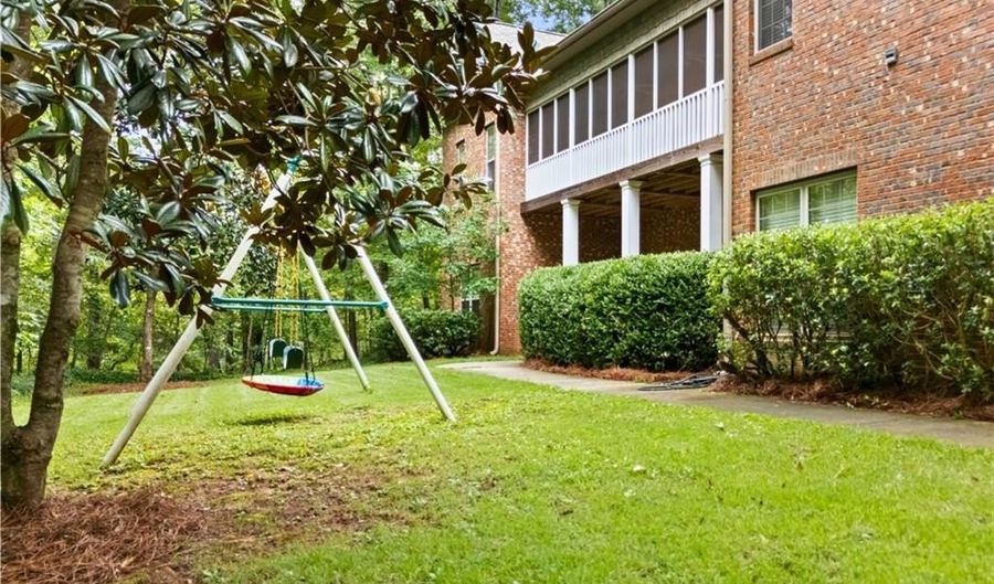 251 HEDGEROW Cir, Auburn, AL 36830 - 8 Beds, 5 Bath