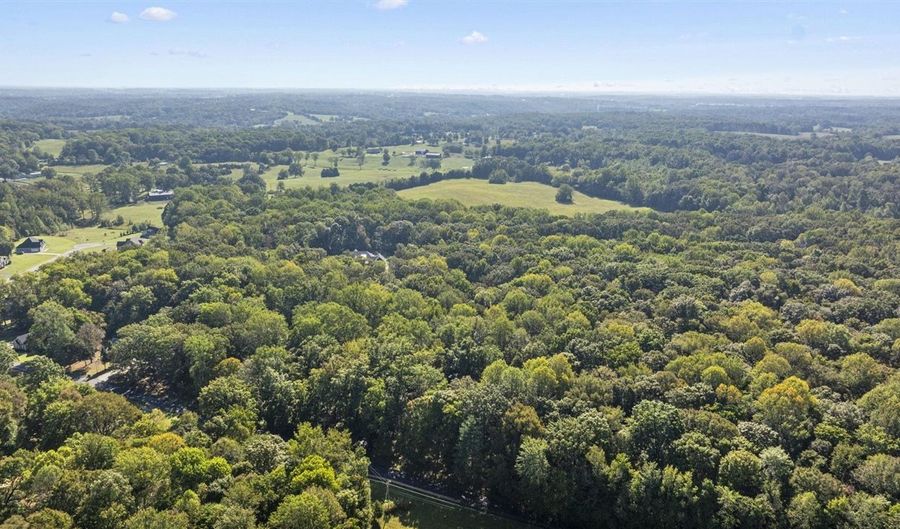 1235 Claypool Boyce Rd, Alvaton, KY 42122 - 3 Beds, 3 Bath