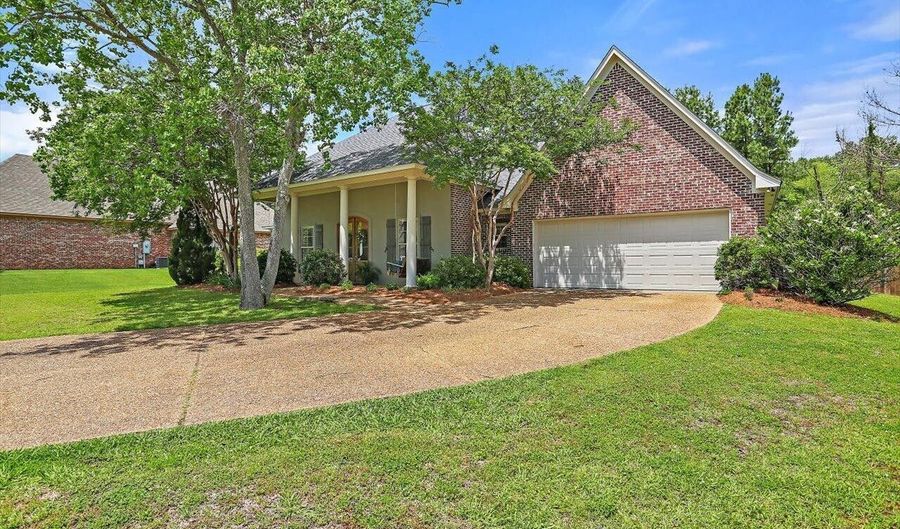 1284 Woodberry Dr, Madison, MS 39110 - 4 Beds, 3 Bath