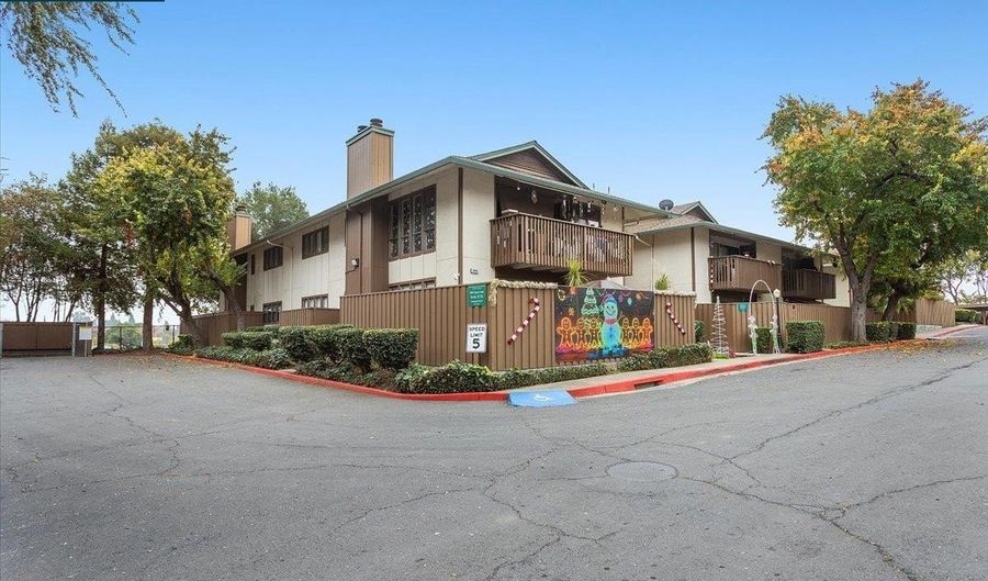 2405 Sunny Ln 3, Antioch, CA 94509 - 2 Beds, 2 Bath