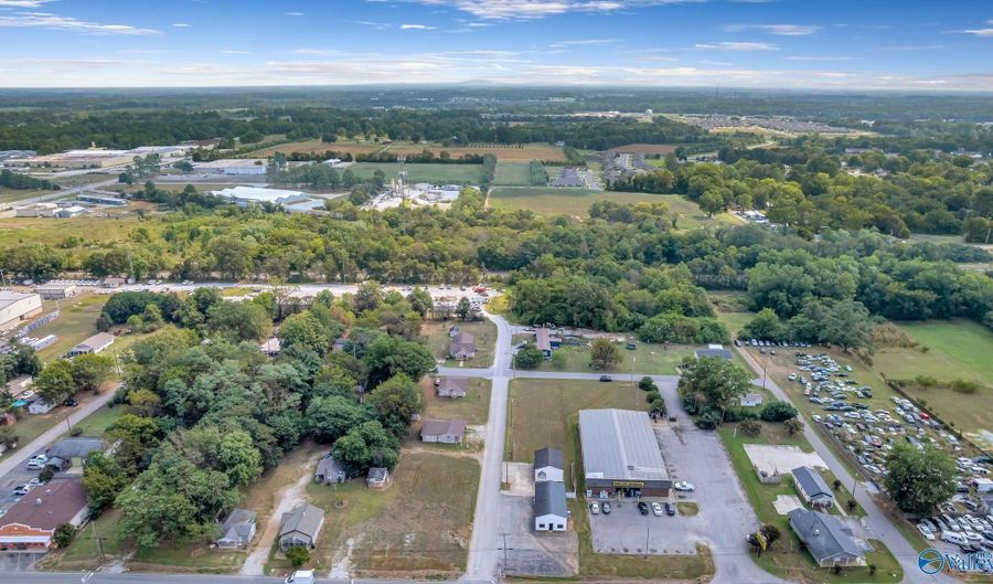 1214 N Jefferson St, Athens, AL 35611 - 0 Beds, 0 Bath