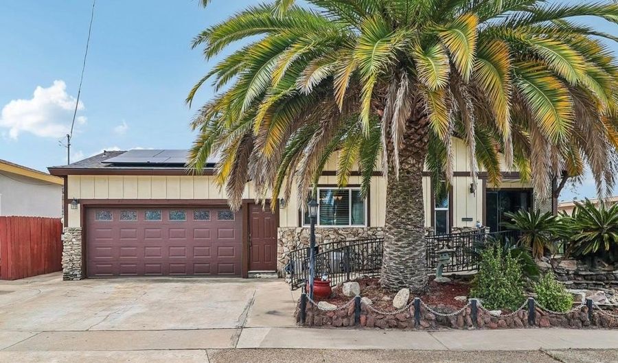 9535 Lakeview Dr, La Mesa, CA 91942 - 4 Beds, 4 Bath