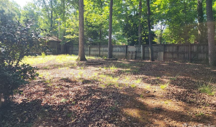 616 E Oakwood Ave, Albemarle, NC 28001 - 3 Beds, 2 Bath