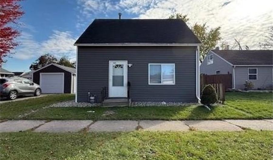 1810 1st Ave SE, Austin, MN 55912 - 2 Beds, 1 Bath