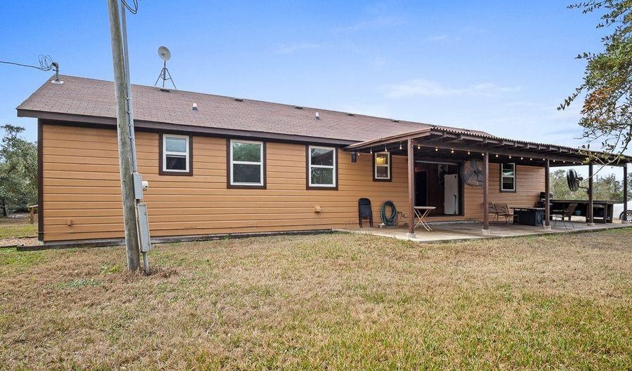 652 Rabbit Run, Aransas Pass, TX 78336 - 4 Beds, 3 Bath