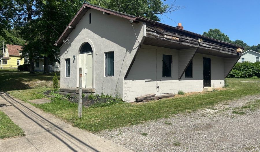 359 Eastland Ave, Akron, OH 44305 - 0 Beds, 1 Bath