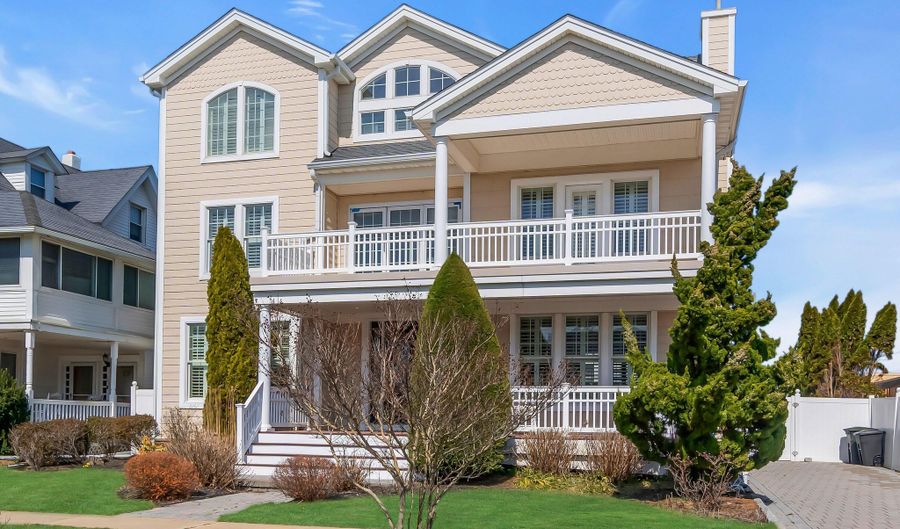 106 2nd Ave, Belmar, NJ 07719 - 4 Beds, 4 Bath