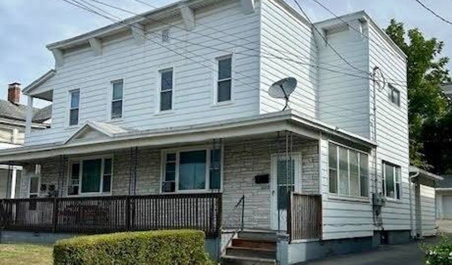 225-227 W Main St, Amsterdam, NY 12010 - 7 Beds, 4 Bath