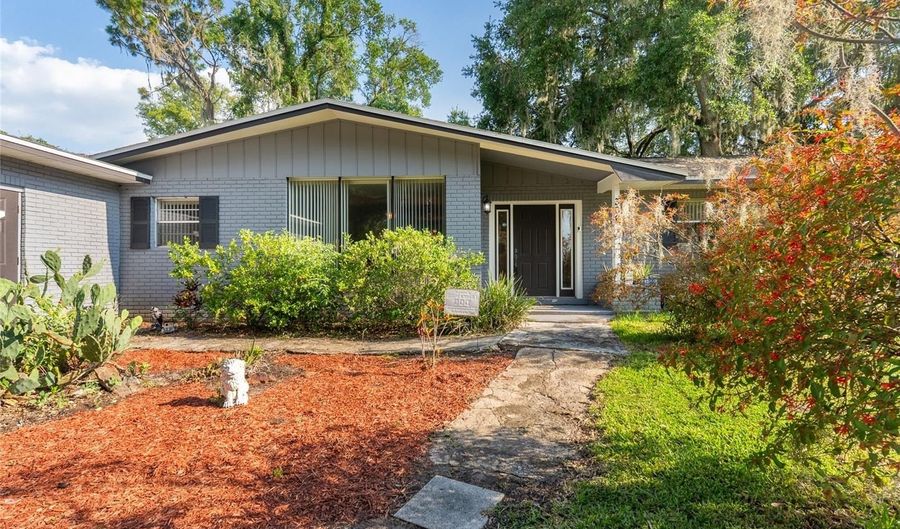 306 GRIMES Dr, Auburndale, FL 33823 - 3 Beds, 3 Bath