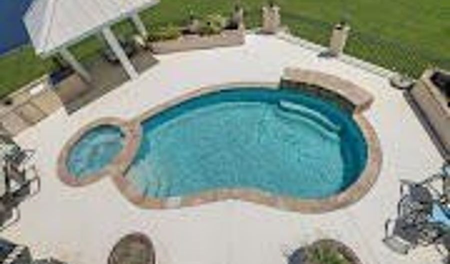 2001 Claudette Ct, Biloxi, MS 39531 - 4 Beds, 4 Bath