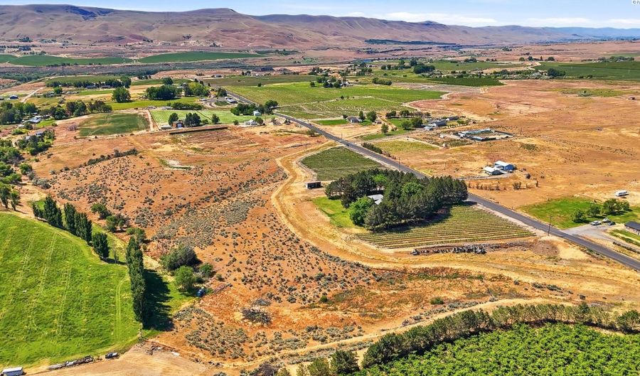 56005 N Thomas Rd, Benton City, WA 99320 - 4 Beds, 2 Bath