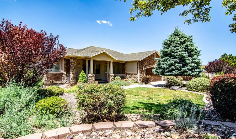 544 S Legacy Park Ave, Cedar City, UT 84720 - 6 Beds, 4 Bath