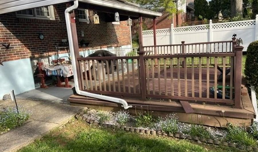 1033 N Main St, Allentown, PA 18104 - 2 Beds, 2 Bath