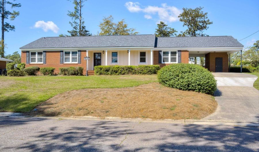 745 Oxford Rd, Augusta, GA 30909 - 4 Beds, 2 Bath