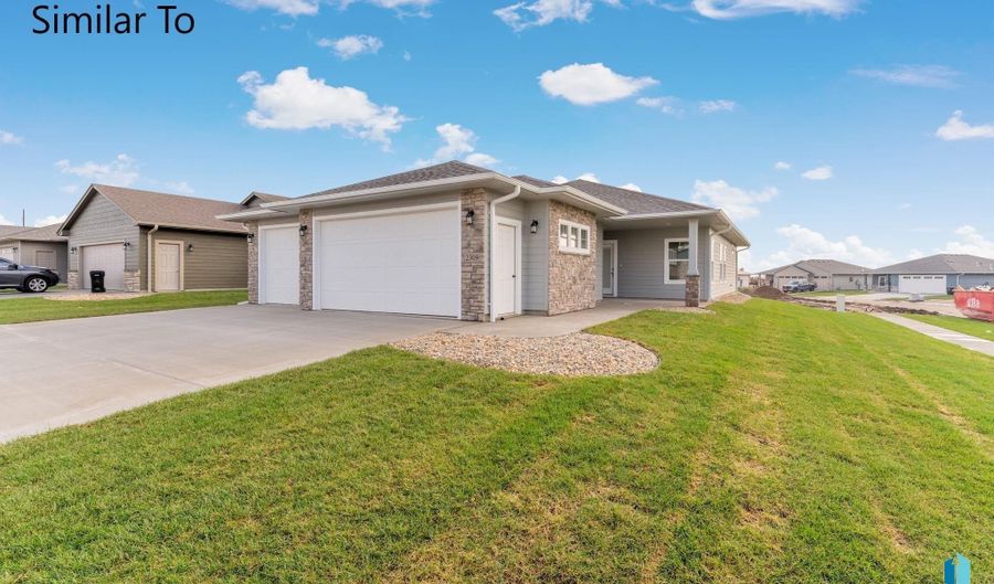 908 S Tinley Ave, Brandon, SD 57005 - 2 Beds, 2 Bath