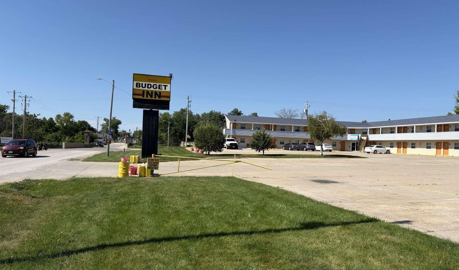 100 5Th St, Adair, IA 50002 - 0 Beds, 0 Bath