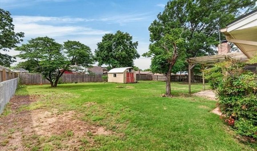 6437 Baylor Dr, Bartlesville, OK 74006 - 3 Beds, 2 Bath
