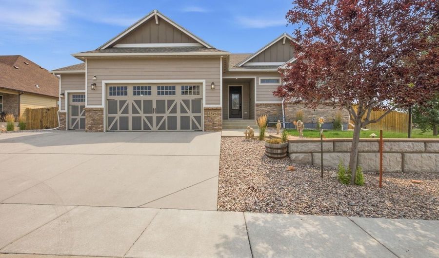 5825 INDIGO Dr, Cheyenne, WY 82001 - 5 Beds, 3 Bath