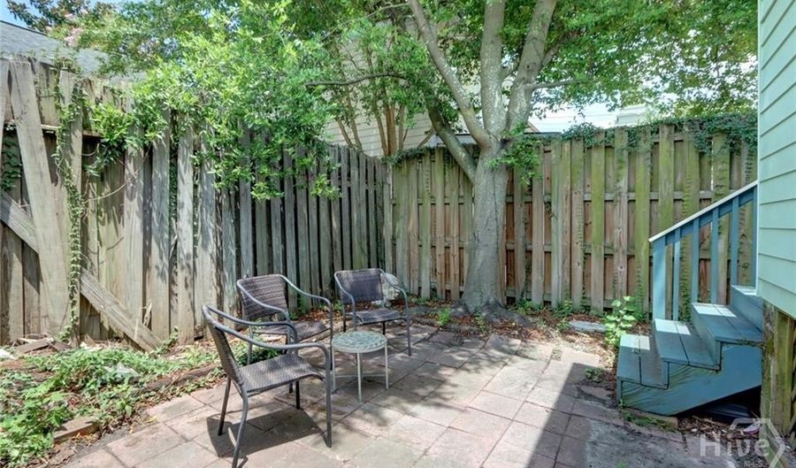 536 E Gordon Ln, Savannah, GA 31401 - 1 Beds, 1 Bath