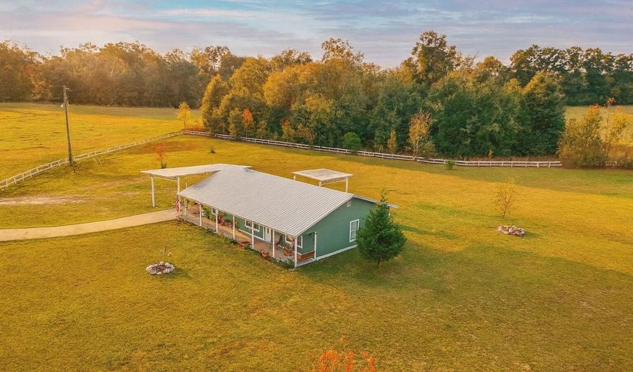 5604 Hale Cir, Bascom, FL 32423 - 3 Beds, 2 Bath