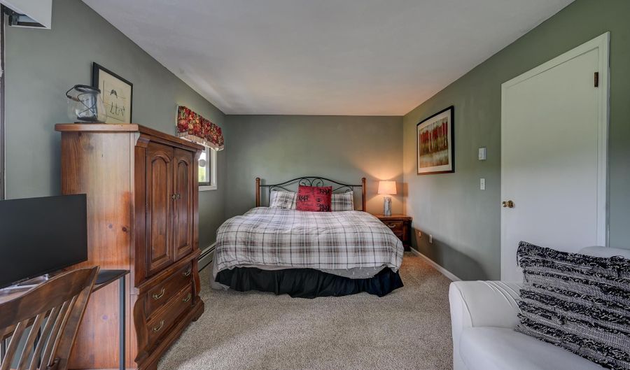 19 Hill & Vale Ln 19, Bartlett, NH 03812 - 3 Beds, 2 Bath
