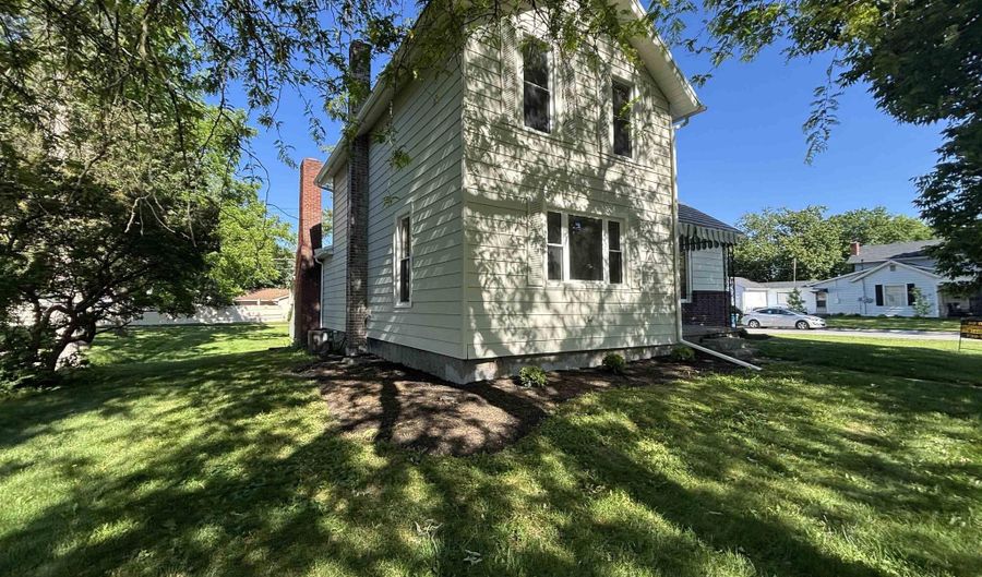 1203 S Van Buren St, Auburn, IN 46706 - 4 Beds, 2 Bath