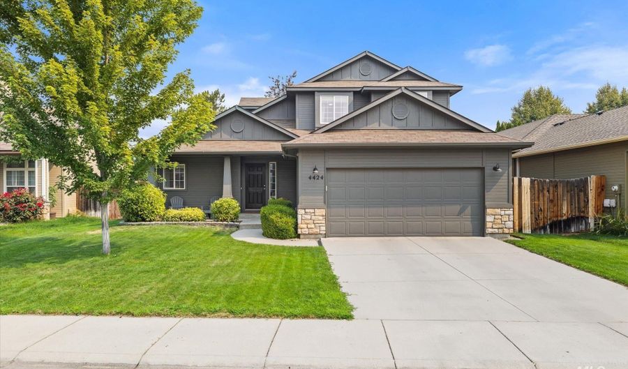 4424 E Arborvitae Dr, Boise, ID 83716 - 3 Beds, 3 Bath