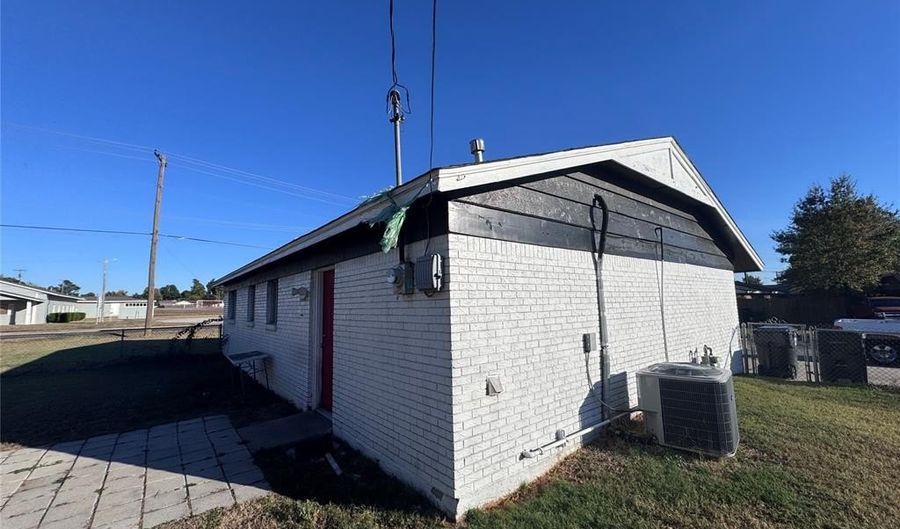 7101 NW 20th St, Bethany, OK 73008 - 3 Beds, 1 Bath