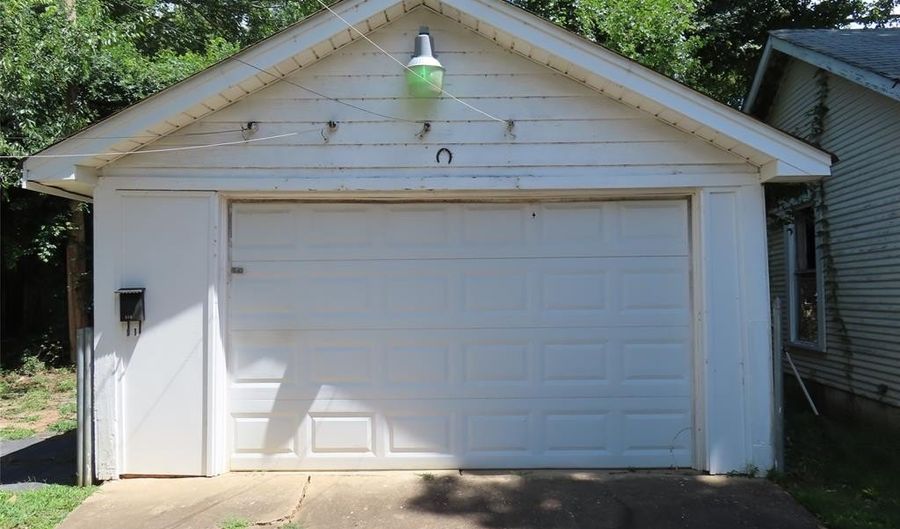 516-518 Stephenson St, Shreveport, LA 71104 - 3 Beds, 2 Bath