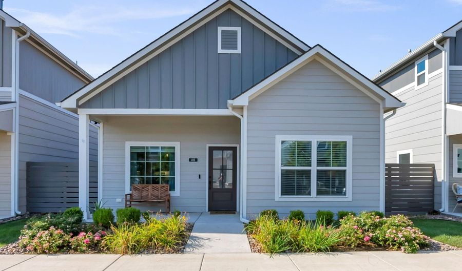 415 E Park Pl, Andover, KS 67002 - 2 Beds, 2 Bath