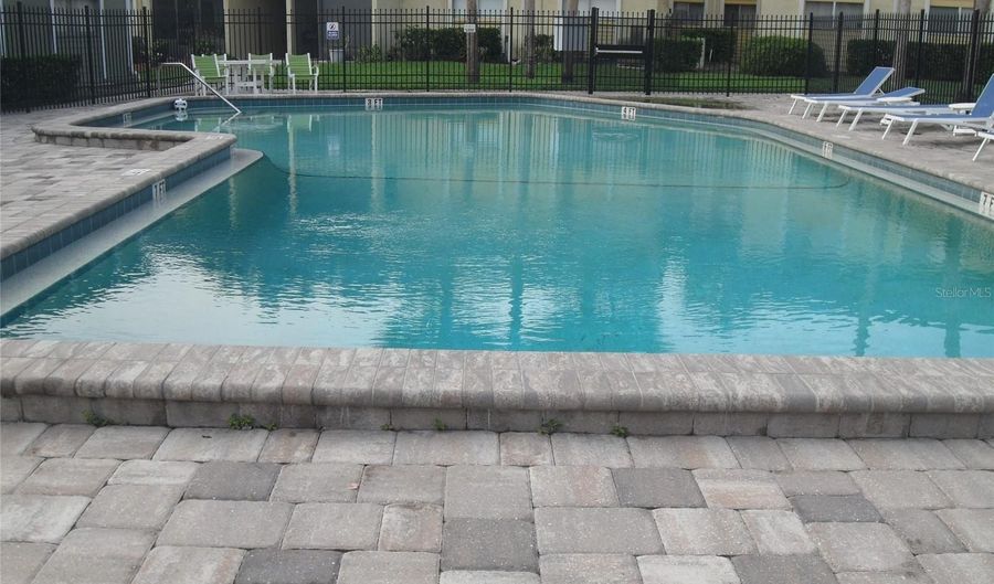 914 LAKE DESTINY Rd A, Altamonte Springs, FL 32714 - 3 Beds, 2 Bath