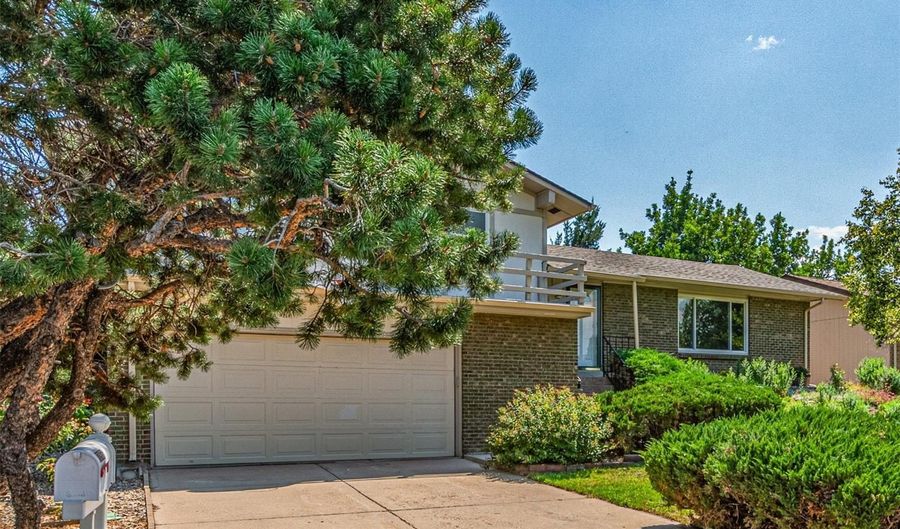 11956 E Oregon Cir, Aurora, CO 80012 - 3 Beds, 3 Bath