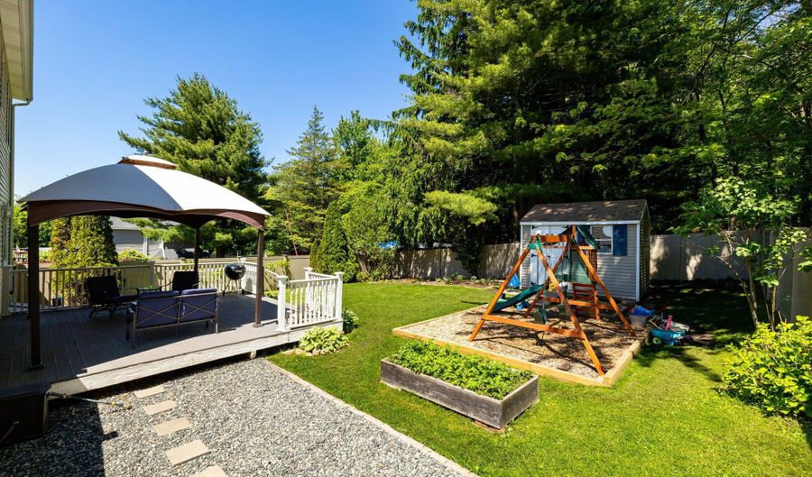 85 Pleasant View Ave, Bristol, CT 06010 - 4 Beds, 2 Bath