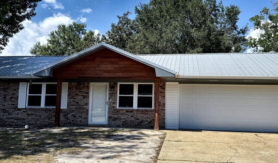 2058 Trailwood Dr, Biloxi, MS 39532 - 3 Beds, 2 Bath