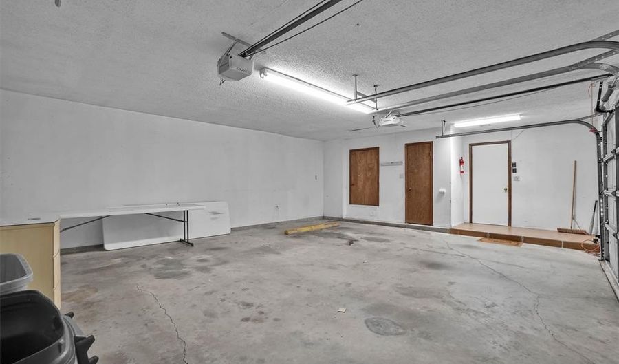 801 Cambridge Dr, Altus, OK 73521 - 4 Beds, 2 Bath