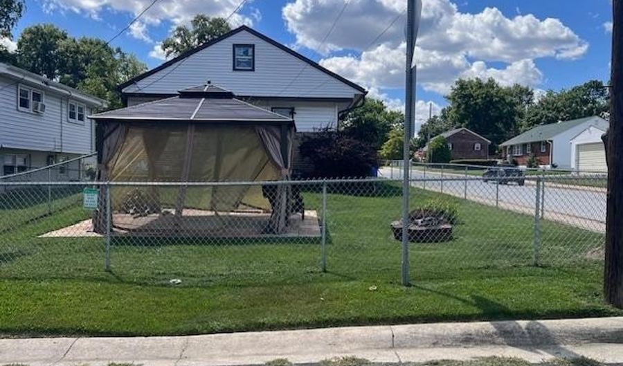 2810 GREEN St, Claymont, DE 19703 - 3 Beds, 2 Bath