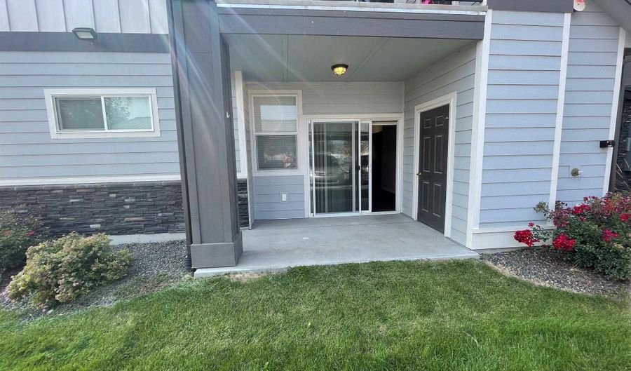 2685 Fastwater Ave #101, Boise, ID 83713 - 3 Beds, 2 Bath
