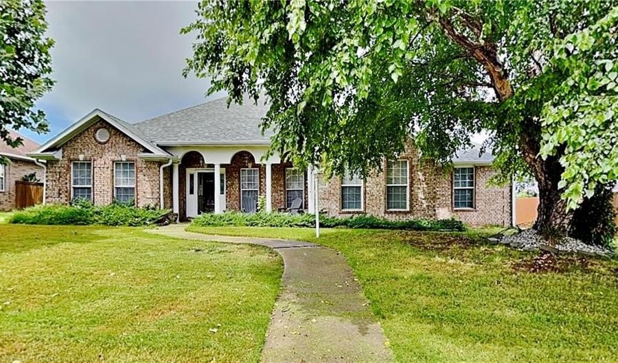 2904 Red Haven St, Bentonville, AR 72712 - 4 Beds, 2 Bath
