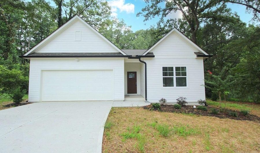 5864 Rockhill, Austell, GA 30106 - 3 Beds, 3 Bath