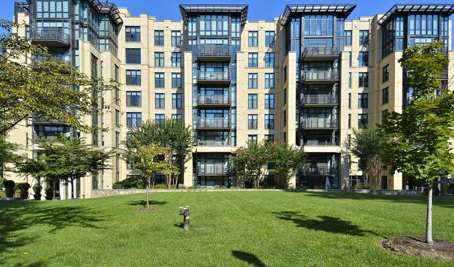 4301 MILITARY Rd NW PH5, Washington, DC 20015 - 2 Beds, 2 Bath