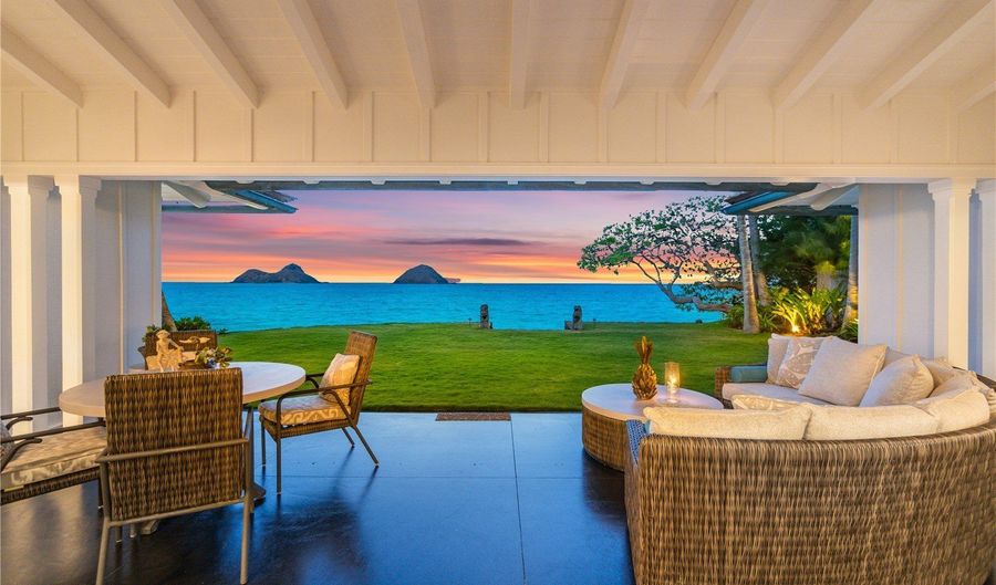 1586 Mokulua Dr, Kailua, HI 96734 - 4 Beds, 5 Bath