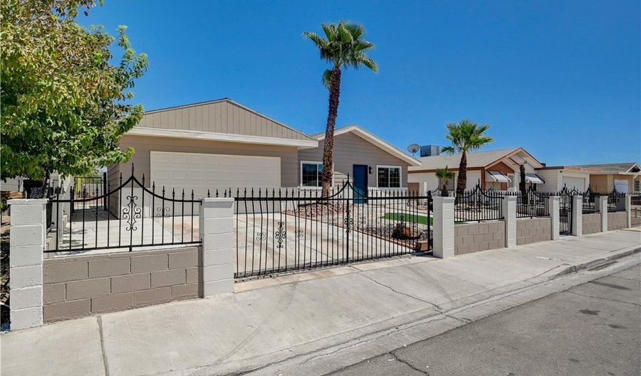 4098 Boratko St, Las Vegas, NV 89115 - 4 Beds, 2 Bath