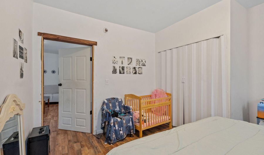 346 Locust Ave, Amsterdam, NY 12010 - 4 Beds, null Bath