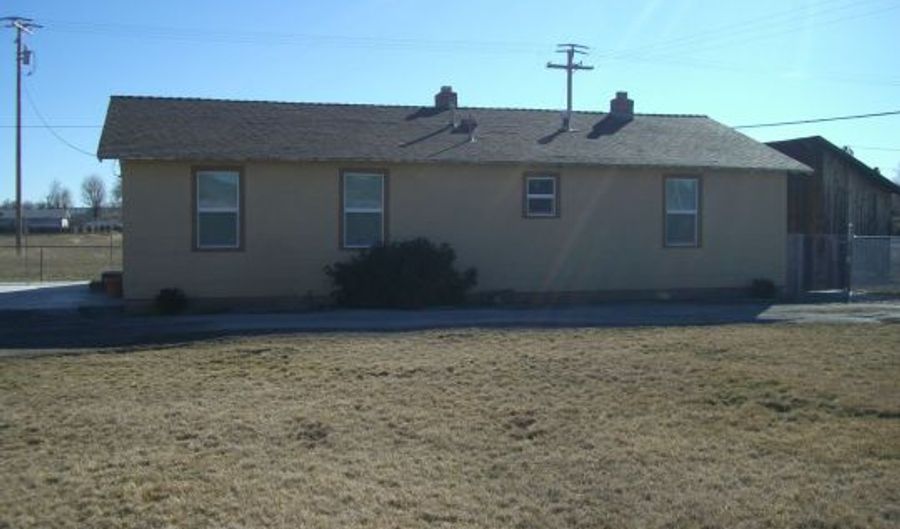 219 W 16th St, Alturas, CA 96101 - 2 Beds, 1 Bath