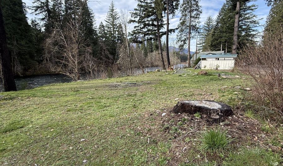 54480 McKenzie River Dr, Blue River, OR 97413 - 0 Beds, 0 Bath