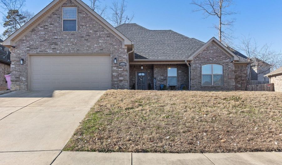 6898 Grace Village Dr, Alexander, AR 72002 - 4 Beds, 2 Bath