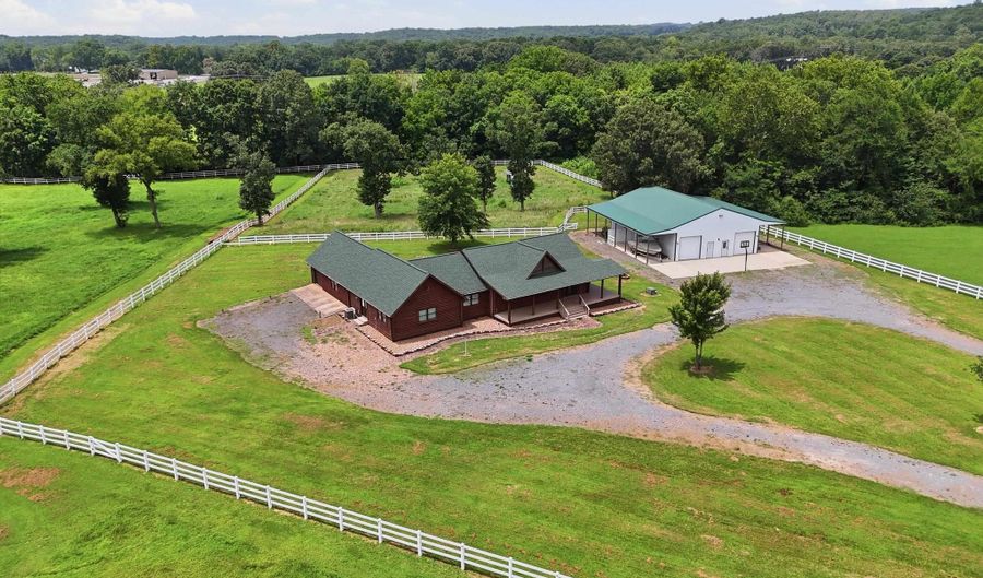 379 Cottage Crk, Bee Branch, AR 72013 - 5 Beds, 3 Bath