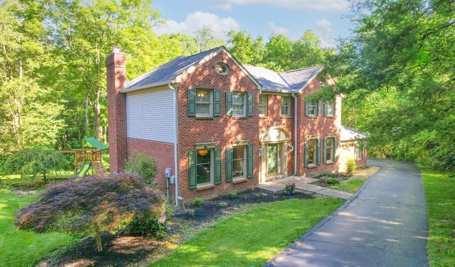 7029 Stonington Rd, Anderson Twp., OH 45230 - 4 Beds, 4 Bath